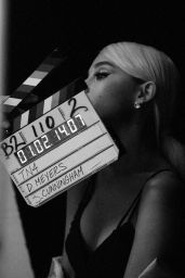 Ariana Grande - Social Media 05/01/2018
