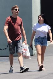 Ariel Winter and Levi Meaden - Leaving Petco in Los Angeles 05/10/2018