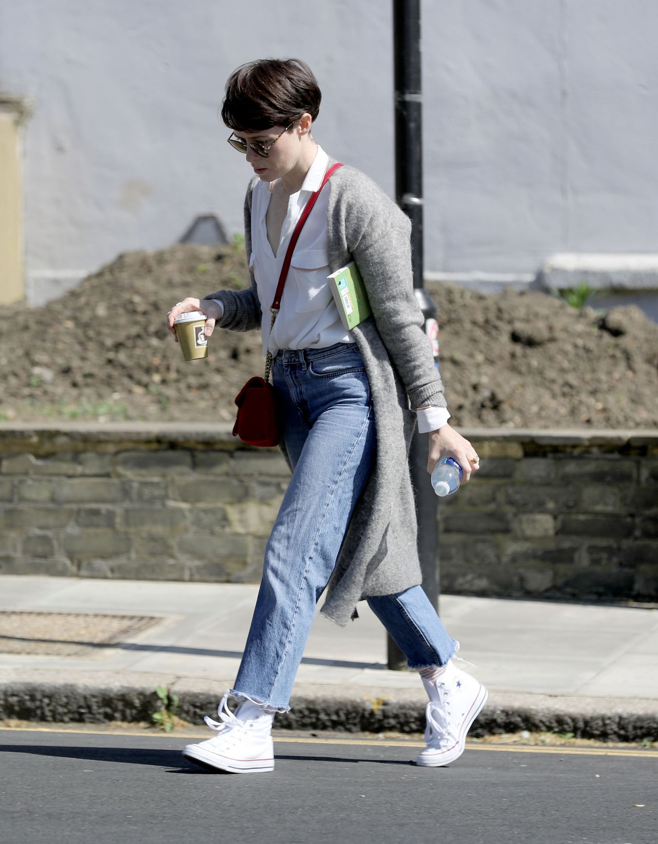 Claire Foy Street Style - London 05/17/2018 • CelebMafia