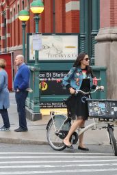 Famke Janssen - Riding a Cargo Bike in NYC 05/06/2018
