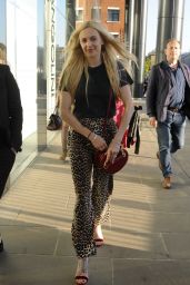 Fearne Cotton Street Style - Out in London 05/19/2018
