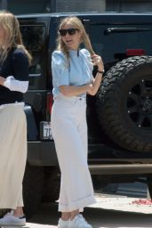 Gwyneth Paltrow - Heading to a Business Meeting in LA 05/10/2018