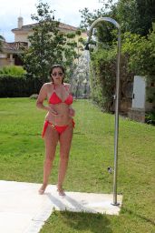 Imogen Thomas in Bikini - Marbella 05/10/2018