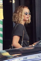 Jennifer Lawrence Street Style - New York City 05/28/2018