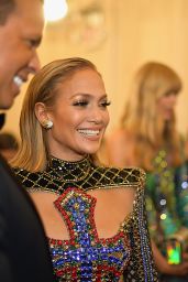 Jennifer Lopez – MET Gala 2018