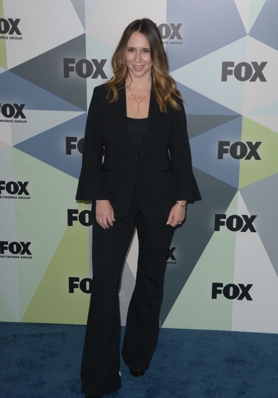 Jennifer Love Hewitt – 2018 Fox Network Upfront in NYC