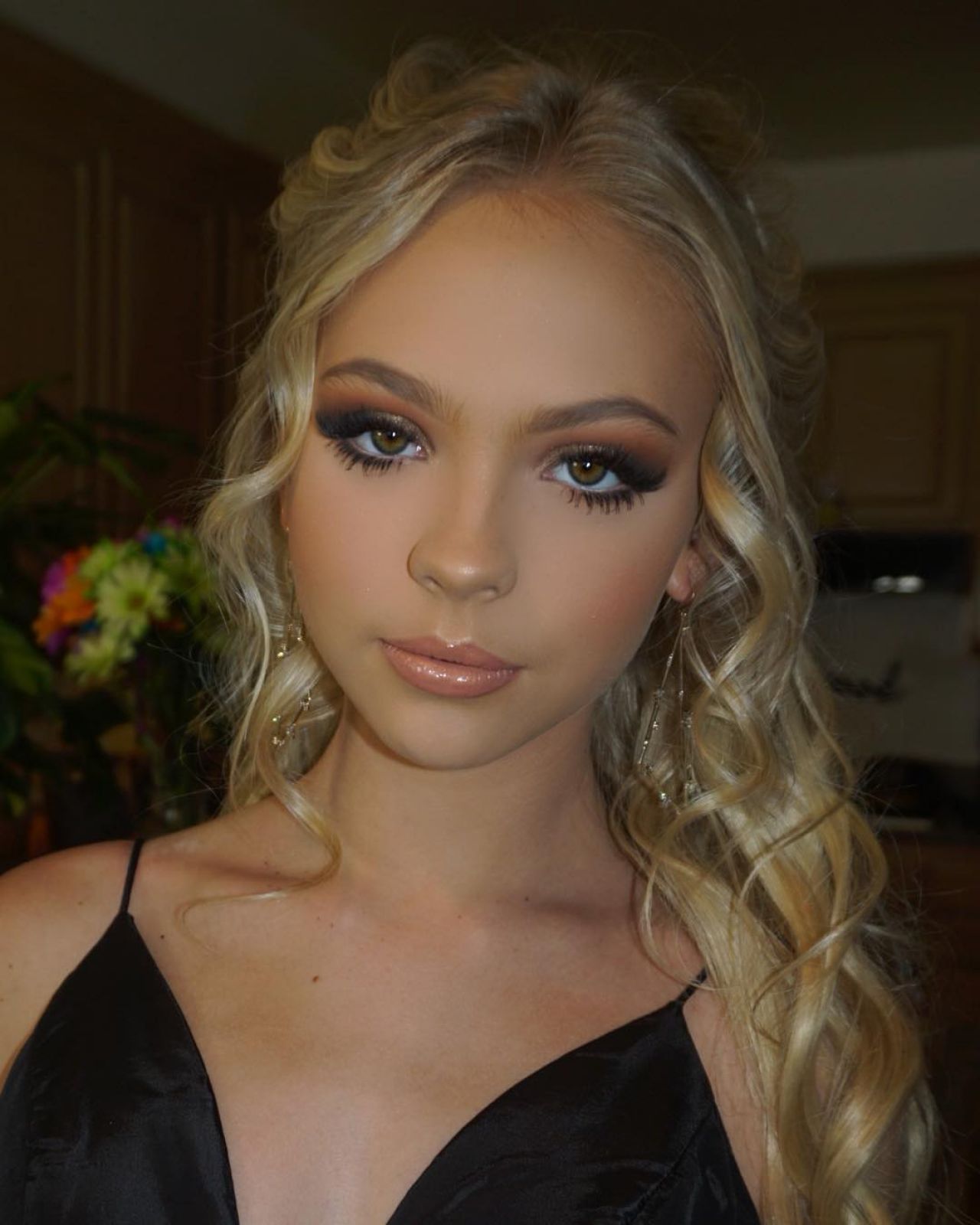 Jordyn Jones - Social Media 05/07/2018 • CelebMafia