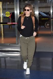 Kate Mara - Arriving to JFK Airport in NYC 05/02/2018