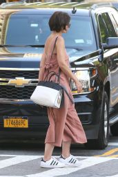 Katie Holmes Street Style - Walks Around Manhattan 05/29/2018