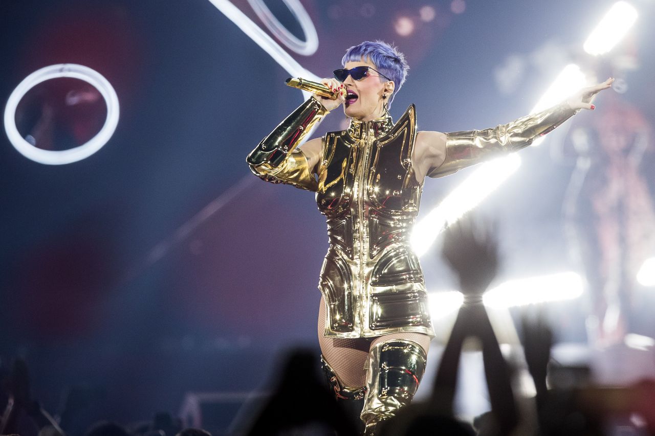 Katy Perry - Performs at the Lanxess Arena in Cologne 05/23/2018