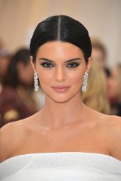 Kendall Jenner – MET Gala 2018