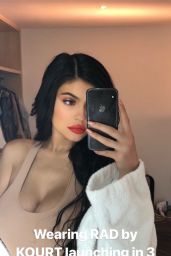 Kylie Jenner - Social Media Pics 05/01/2018