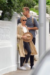 Kylie Minogue - Shopping in London 05/26/2018