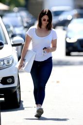 Lana Del Rey - Shopping on Melrose Place in West Hollywood 05/17/2018