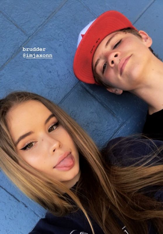 Lexee Smith - Social Media 05/28/2018