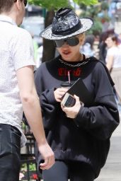 Madonna - Out in NY 05/05/2018