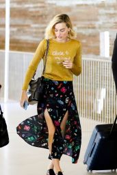 Margot Robbie at Charles-de-Gaulle Airport in Paris 05/05/2018