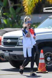 Margot Robbie - Out in Marina Del Rey 05/16/2018