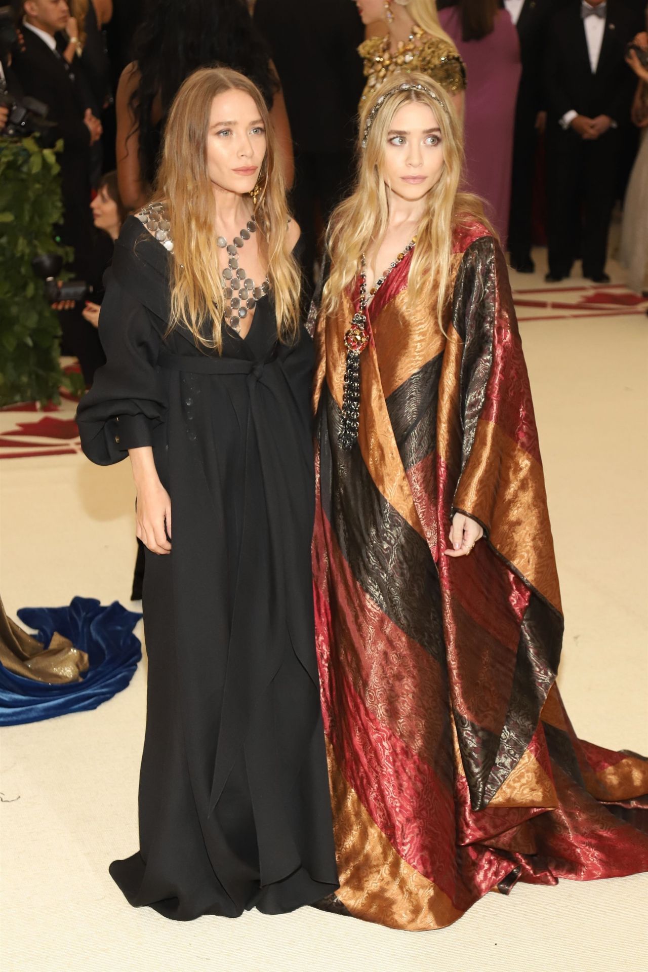 Mary-Kate Olsen and Ashley Olsen – MET Gala 2018 • CelebMafia