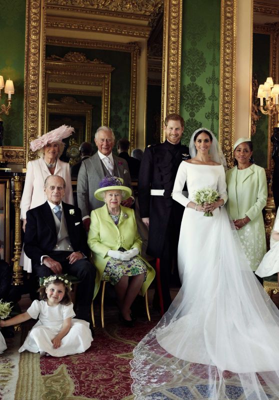 Meghan Markle & Prince Harry - Official Wedding Portraits 05/19/2018