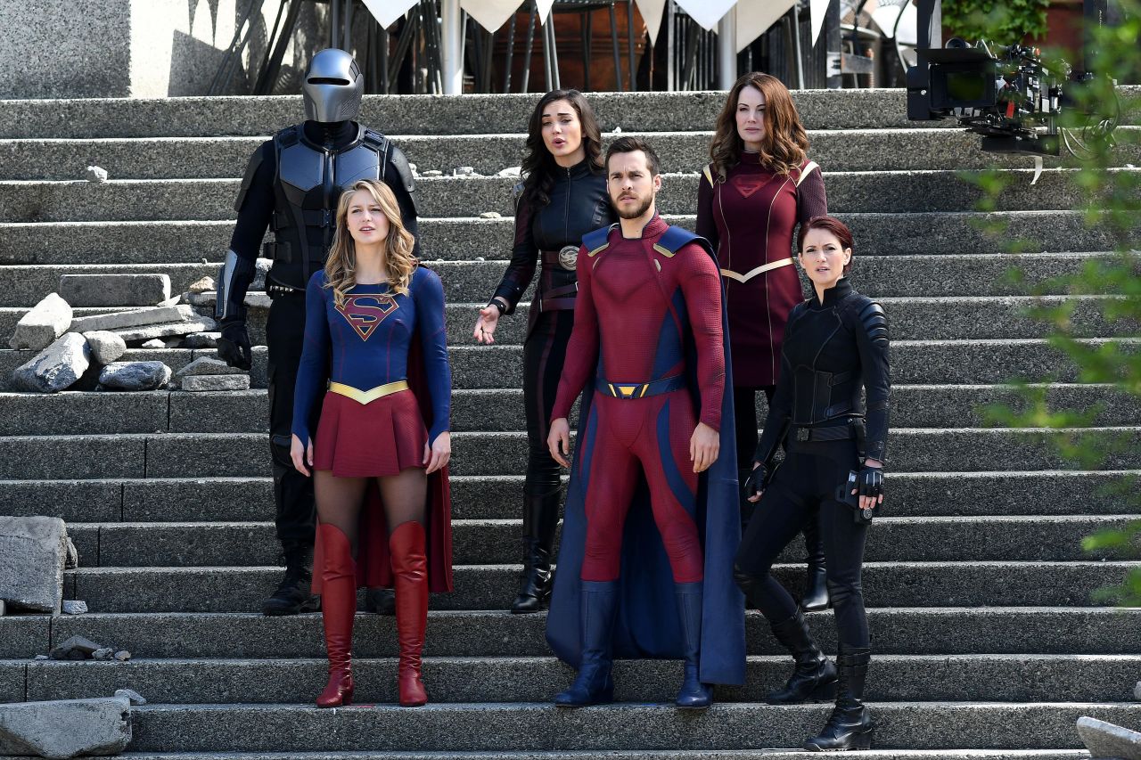 Melissa Benoist Filming Supergirl in Vancouver - Celebzz 