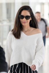 Olivia Munn at Heathrow Airport in London 05/09/2018