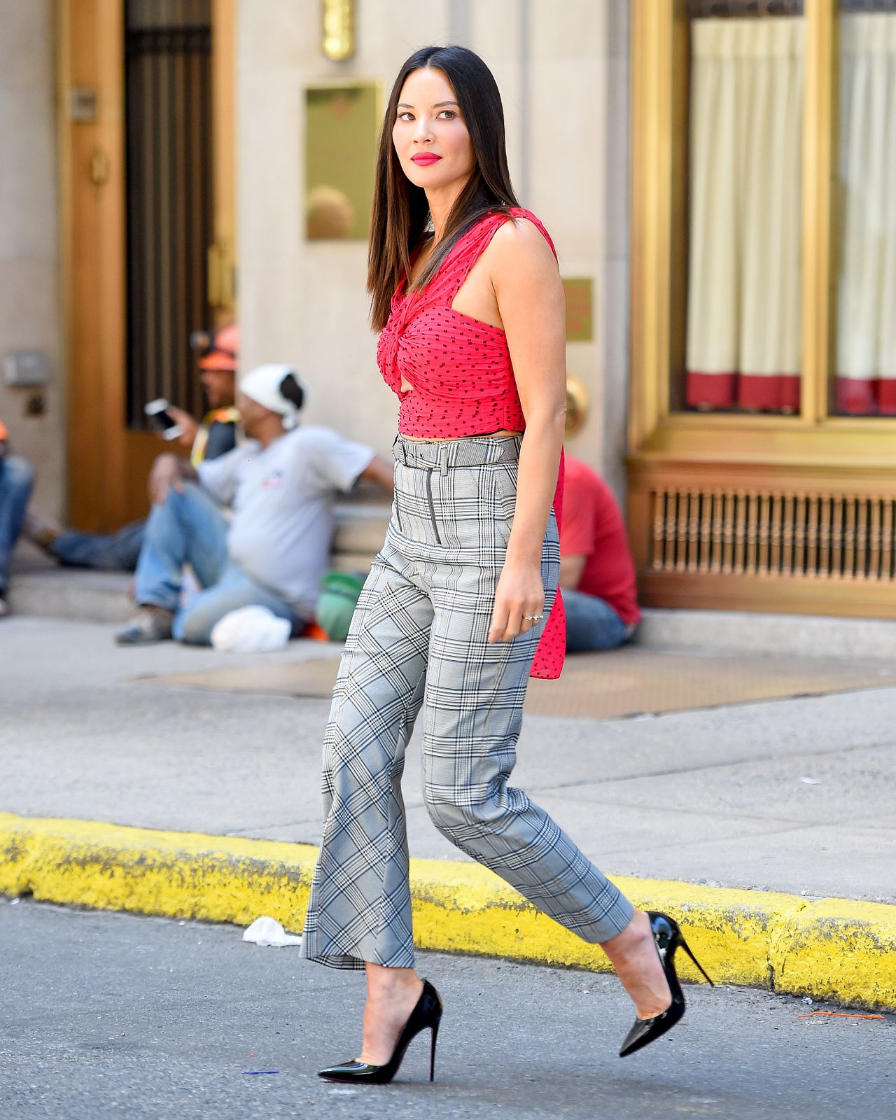 Olivia Munn New York City January 15, 2015 – Star Style
