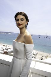 Penelope Cruz - Swarovski Studio Photcall in Cannes 05/10/2018