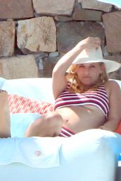 Reese Witherspoon in a Red and White Striped Bikini Cabo San Lucas 05/25/2018