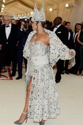 Rihanna – MET Gala 2018