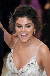 Selena Gomez – MET Gala 2018