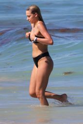 Shannon Barker in a Black Bikini at the Beach in Miami 05/17/2018