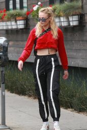 Sophie Turner - Shopping at Kitson Kids in West Hollywood 05/02/2018