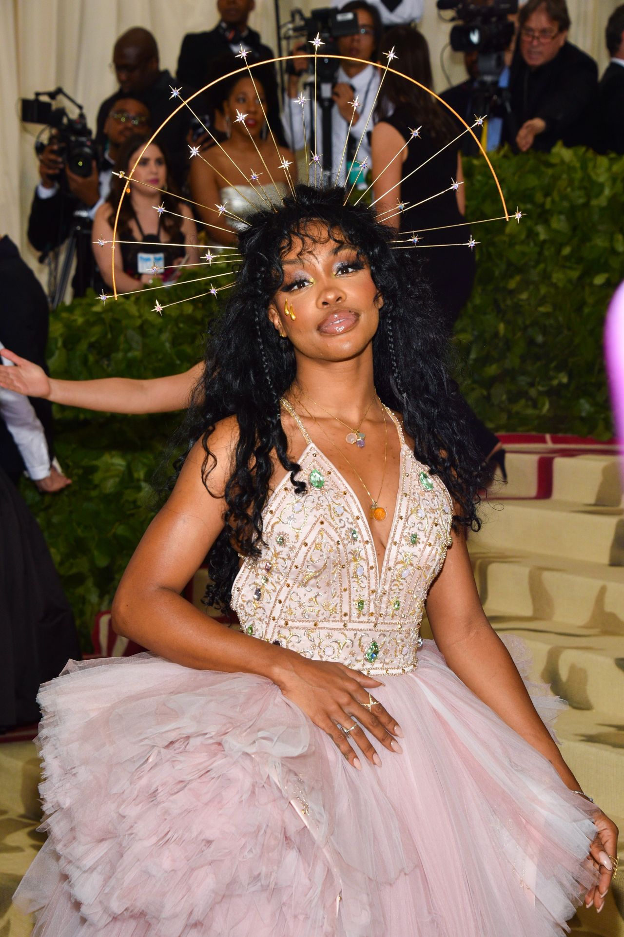 SZA – MET Gala 2018 • CelebMafia