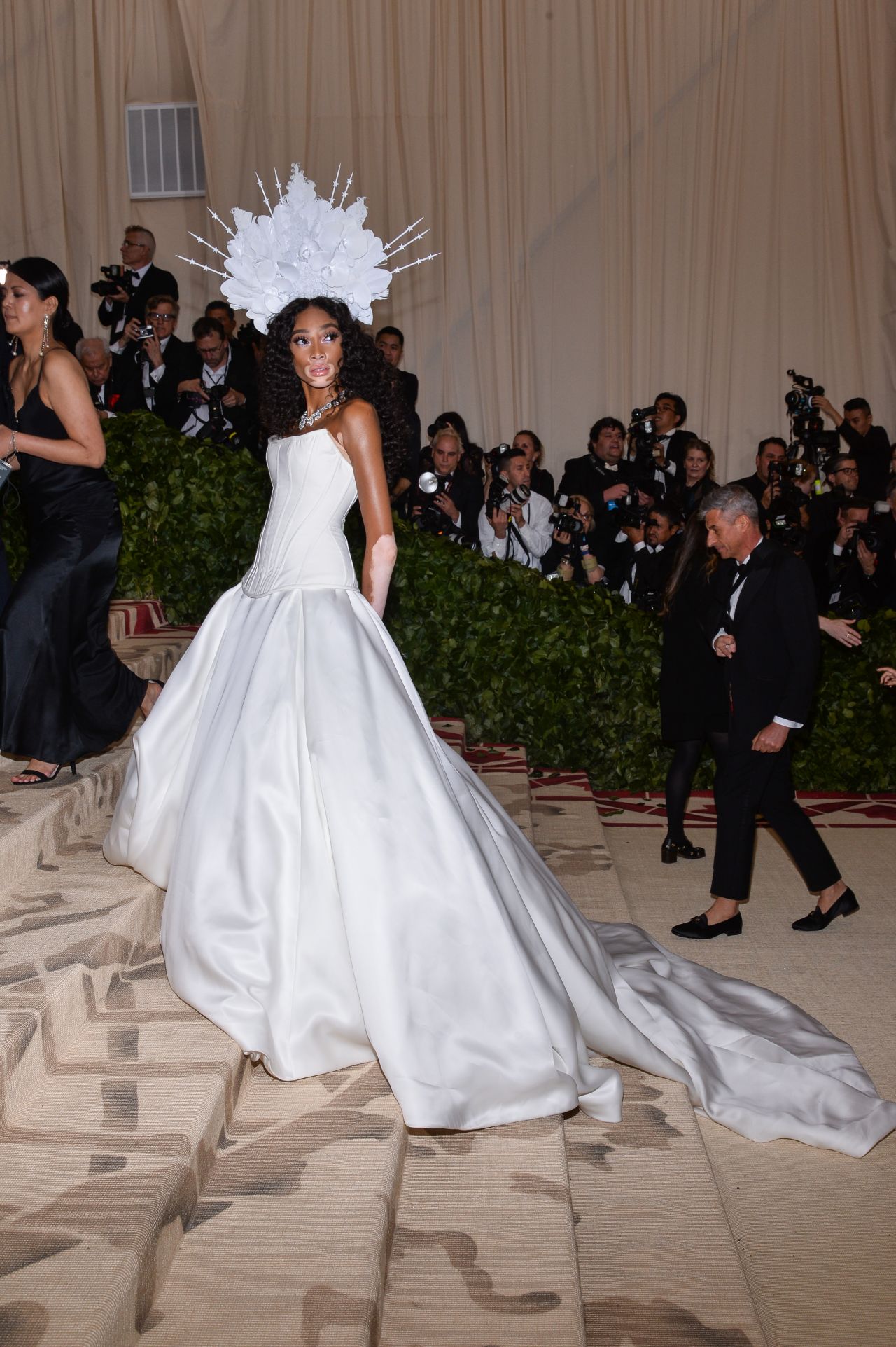 Winnie Harlow MET Gala 2018 • CelebMafia