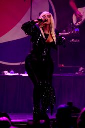 Bebe Rexha - Chicago Radio B96 Pepsi Summer Bash 2018 Concert in Rosemont