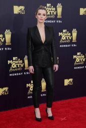 Betty Gilpin – 2018 MTV Movie And TV Awards in Santa Monica