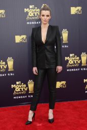 Betty Gilpin – 2018 MTV Movie And TV Awards in Santa Monica