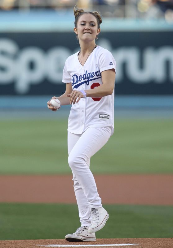 Billie Lourd - Throws Out the 1st Pitch at Dodger Stadium in LA 06/15/2018