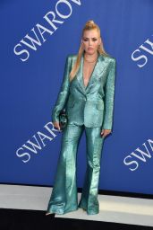 Busy Philipps – 2018 CFDA Fashion Awards in NYC