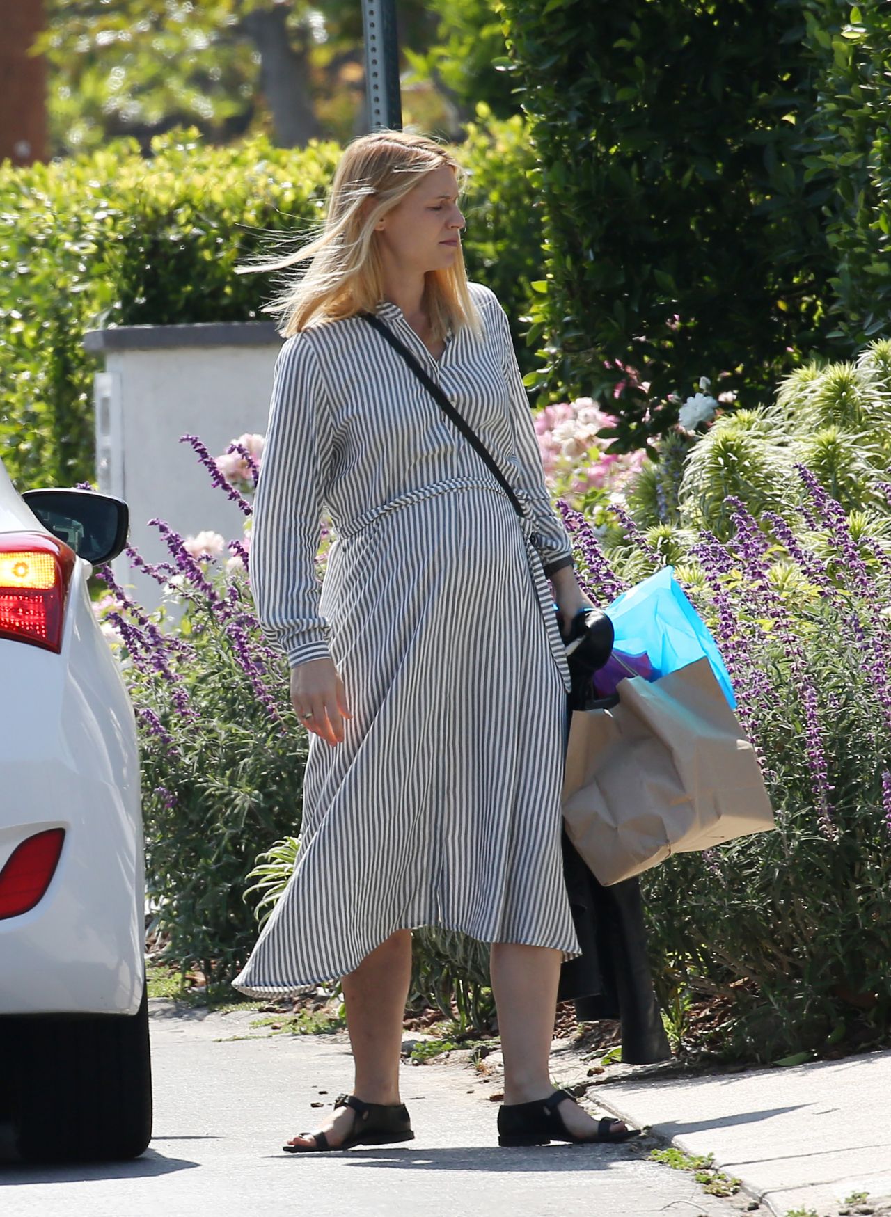 Claire Danes - Arrived Home by Uber in LA 06/07/2018.