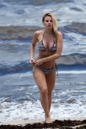 Danielle Armstrong in Bikini - Beach in Miami 06/26/2018