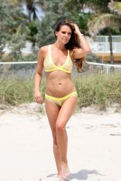 Danielle Lloyd in a Yellow Bikini on the Beach in Miami 06/08/2018