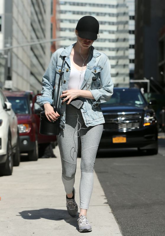 Emma Stone - Walks to The Class by Taryn Toomey in Tribeca in NYC 06/09/2018