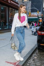 Gigi Hadid Casual Style - New York City 06/19/2018