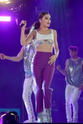 Hailee Steinfeld - Performs at the Isle of MTV in Malta