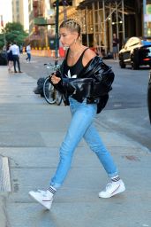 Hailey Baldwin - Out in New York City 06/21/2018