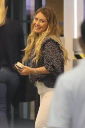 Hilary Duff Booty in Tights - Gets Her Nails Done in Studio City 06/01/2018