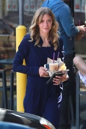 Jaime King - Picks Up Some Iced Coffees in LA 06/05/2018