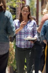 Jennifer Garner - Filming the HBO Series Camping in LA 06/25/2018